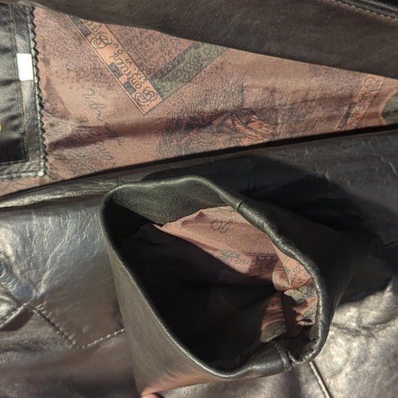 Vintage soft leather vest - Picture 8 of 13